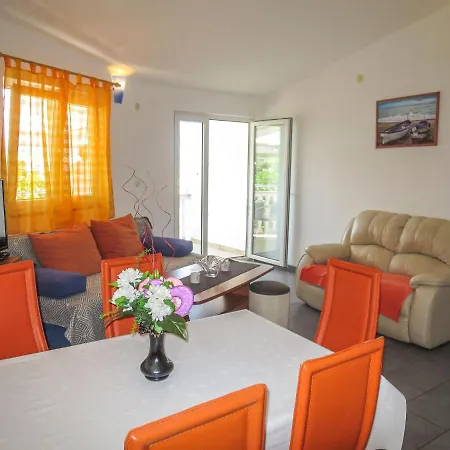 Ivanka By Interhome *