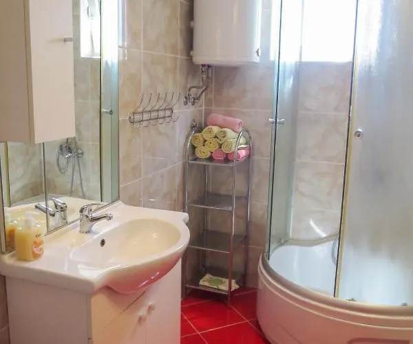 Ivanka By Interhome *